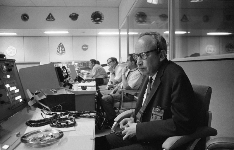 APOLLO 13: THE SUCCESSFUL FAILURE