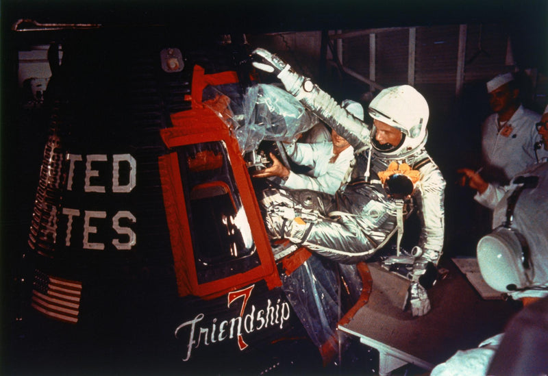 FRIENDSHIP 7: THE ORBIT THAT UNITED A NATION