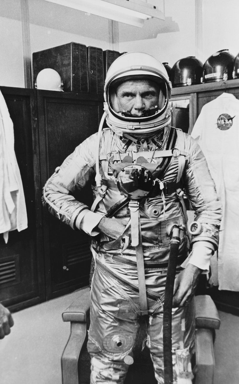 THE MERCURY SEVEN: CHOOSING AMERICA'S FIRST ASTRONAUTS